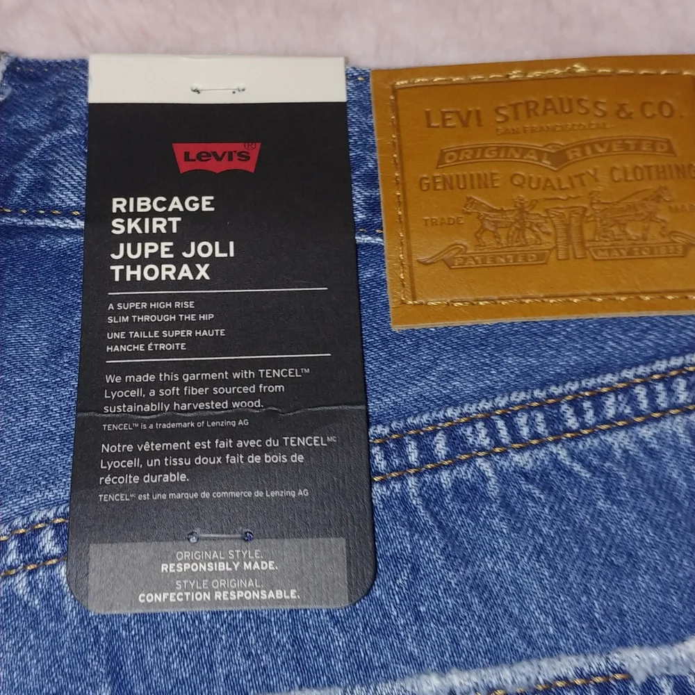 NWT Levi's Ribcage Skirt - Picture 9 of 11